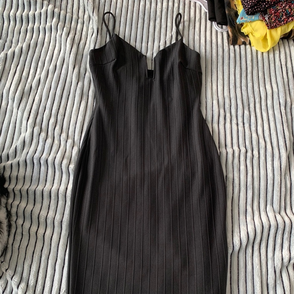 LBD - Picture 2 of 3